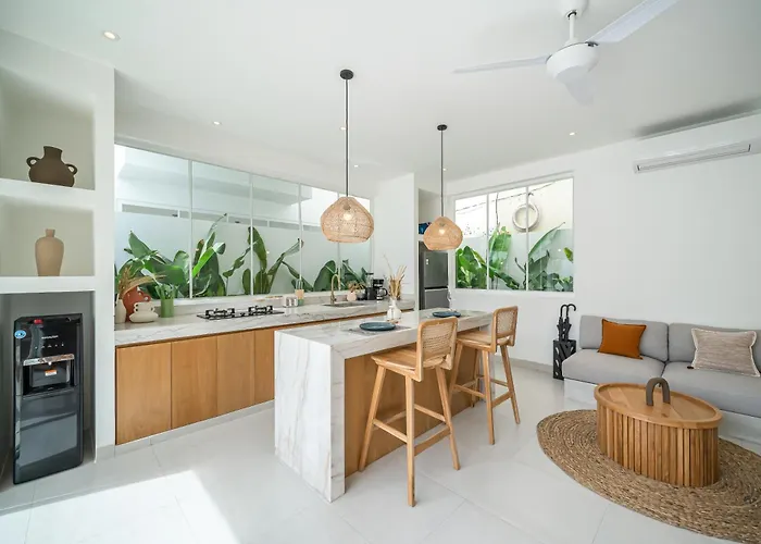 Casas Romantic In Bingin